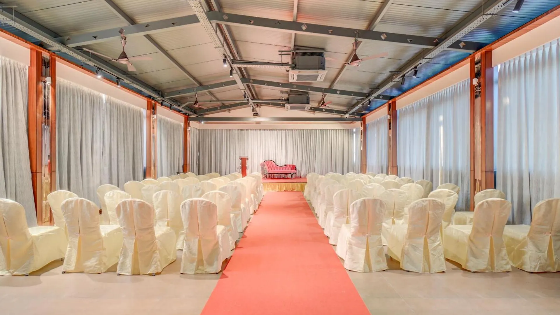 Hotel Hari Govindas Mysore - Explore The Heart Of Mysore 3*,  India